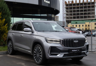 Подержанный автомобиль Geely Monjaro 2025 года (2 фото)