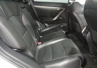 Подержанный автомобиль Geely Atlas Pro 2024 года (10 фото)