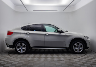 Подержанный автомобиль BMW X6 2012 года (4 фото)