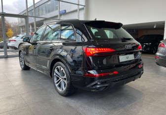 Новый Audi Q7 2025 (6 фото)