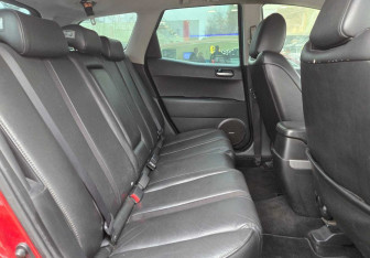 Подержанный автомобиль Mazda CX-7 2008 года (11 фото)