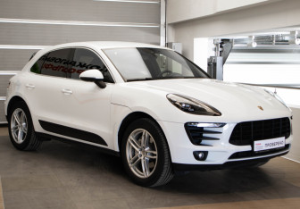 Подержанный автомобиль Porsche Macan 2017 года (3 фото)