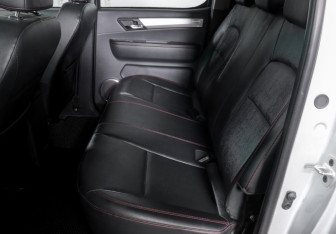 Подержанный автомобиль JAC T6 2023 года (10 фото)