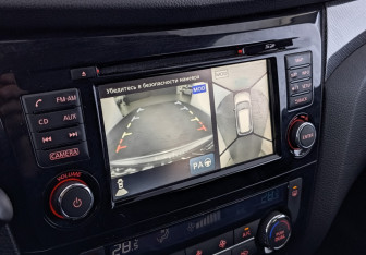 Подержанный автомобиль Nissan X-Trail 2015 года (27 фото)