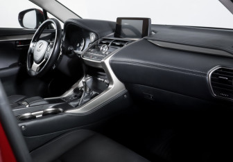 Подержанный автомобиль Lexus NX 2020 года (10 фото)