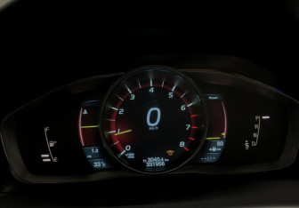 Подержанный автомобиль Volvo S80 2013 года (21 фото)