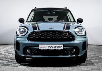 Подержанный автомобиль MINI Countryman 2021 года (2 фото)