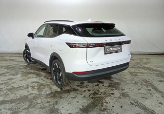 Подержанный автомобиль Omoda C7 2024 года (7 фото)