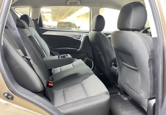 Подержанный автомобиль Geely Emgrand X7 2020 года (11 фото)