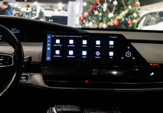 Подержанный автомобиль Changan UNI-K 2023 года (25 фото)