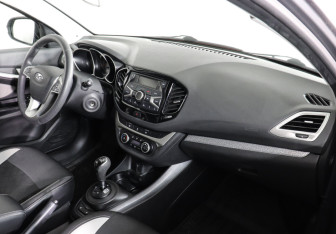 Подержанный автомобиль LADA (ВАЗ) Vesta Wagon 2019 года (10 фото)