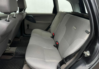 Подержанный автомобиль LADA (ВАЗ) Kalina Wagon 2010 года (10 фото)