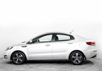 Подержанный автомобиль Kia Rio Sedan 2016 года (3 фото)
