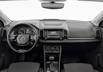 Подержанный автомобиль Skoda Karoq 2021 года (14 фото)