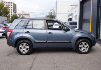 Подержанный автомобиль Suzuki Grand Vitara 2006 года (4 фото)