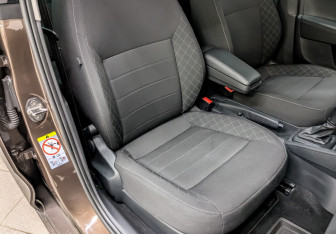 Подержанный автомобиль Skoda Rapid Liftback 2022 года (23 фото)