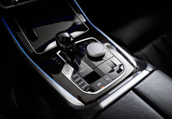 Подержанный автомобиль BMW X7 2021 года (16 фото)
