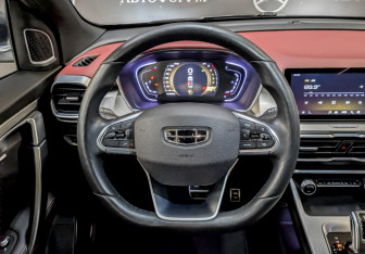 Подержанный автомобиль Geely Coolray 2021 года (20 фото)