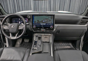 Подержанный автомобиль Lexus GX 2024 года (13 фото)