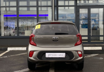 Подержанный автомобиль Kia Picanto 2017 года (7 фото)