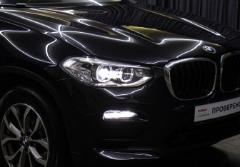 Подержанный автомобиль BMW X4 2020 года (25 фото)