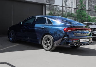 Подержанный автомобиль Kia K5 2021 года (6 фото)