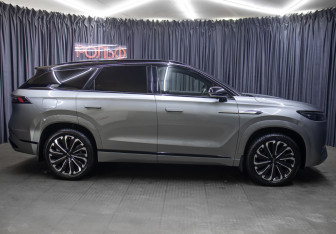 Подержанный автомобиль Jaecoo J8 2024 года (4 фото)