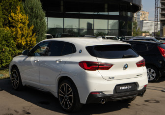 Подержанный автомобиль BMW X2 2019 года (5 фото)
