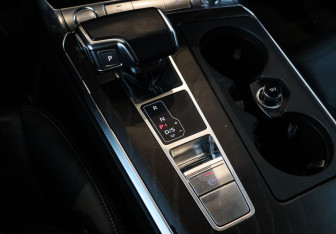 Подержанный автомобиль Audi A6 Sedan 2019 года (22 фото)