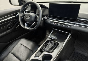 Подержанный автомобиль Geely Emgrand 2024 года (10 фото)