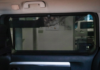 Подержанный автомобиль Peugeot Traveller 2018 года (12 фото)