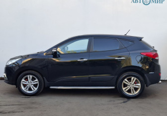 Подержанный автомобиль Hyundai ix35 2011 года (8 фото)