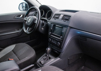 Подержанный автомобиль Skoda Yeti 2017 года (9 фото)