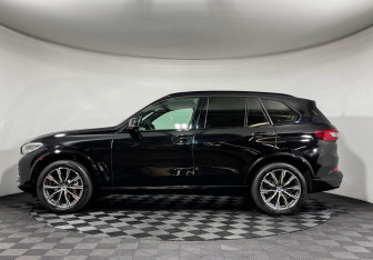 Подержанный автомобиль BMW X5 2020 года (5 фото)