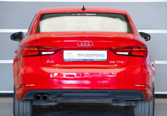 Подержанный автомобиль Audi A3 Sedan 2019 года (5 фото)