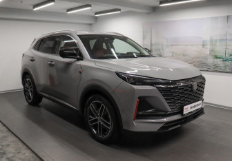 Подержанный автомобиль Changan CS55PLUS 2023 года (3 фото)