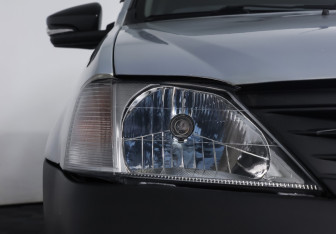 Подержанный автомобиль Renault Logan Sedan 2006 года (17 фото)