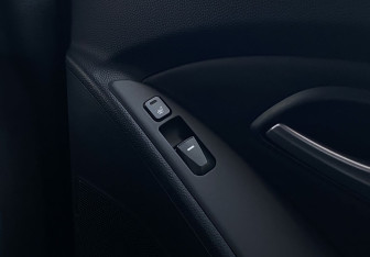 Подержанный автомобиль Hyundai ix35 2012 года (23 фото)