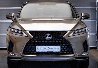 Подержанный автомобиль Lexus RX 2021 года (2 фото)