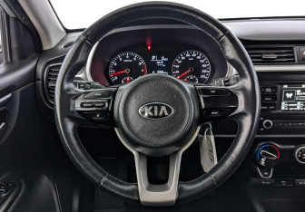 Подержанный автомобиль Kia Rio Hatchback 2021 года (21 фото)