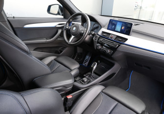 Подержанный автомобиль BMW X1 2019 года (10 фото)