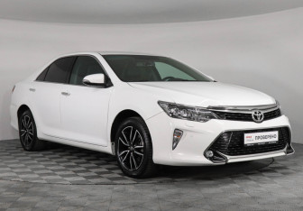 Подержанный автомобиль Toyota Camry Sedan 2017 года (3 фото)