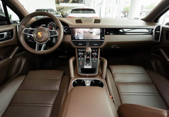Новый Porsche Cayenne 2025 (8 фото)