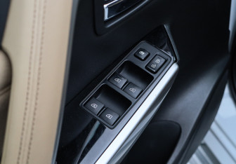 Подержанный автомобиль Mitsubishi Pajero Sport 2020 года (17 фото)