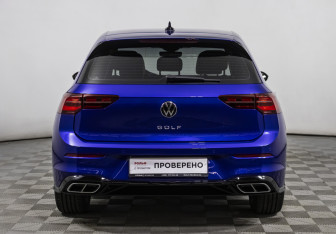 Подержанный автомобиль Volkswagen Golf Hatchback 2021 года (6 фото)