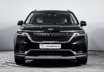 Подержанный автомобиль Kia Carnival 2020 года (16 фото)