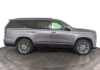 Подержанный автомобиль Cadillac Escalade Suv 2021 года (4 фото)