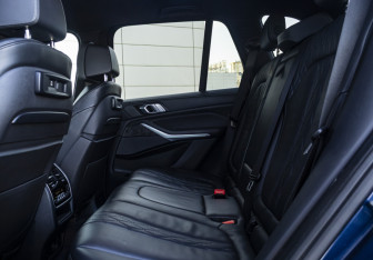 Подержанный автомобиль BMW X5 2019 года (15 фото)