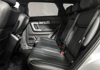 Подержанный автомобиль Jaecoo J7 2024 года (10 фото)