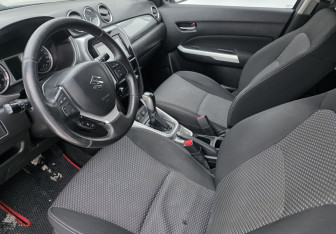 Подержанный автомобиль Suzuki Vitara 2016 года (9 фото)